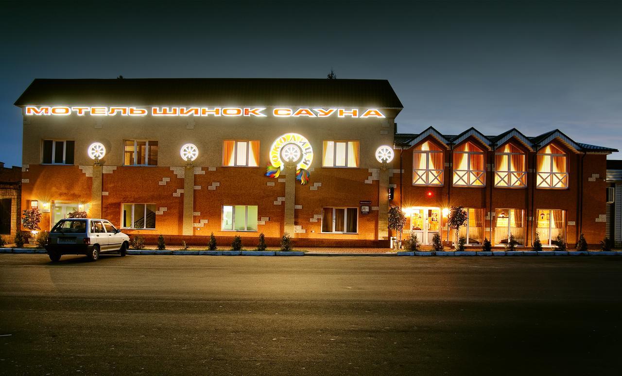 Motel Okolytsya Riwne Exterior foto